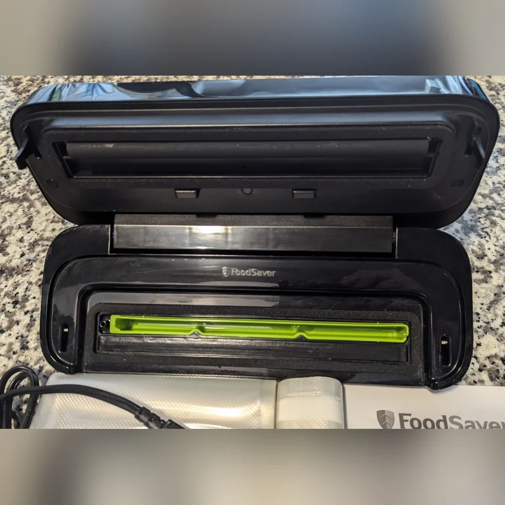FoodSaver - Picture 1 of 3